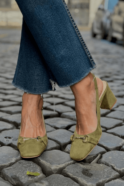 Zapatos de Tacón de Bloque Slingback de Ante Oliva